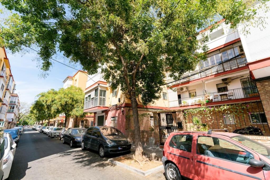 Apartamento Moderno En Triana 2 Dormitorios Y Aire Acondicionado Sevilla Kültér fotó