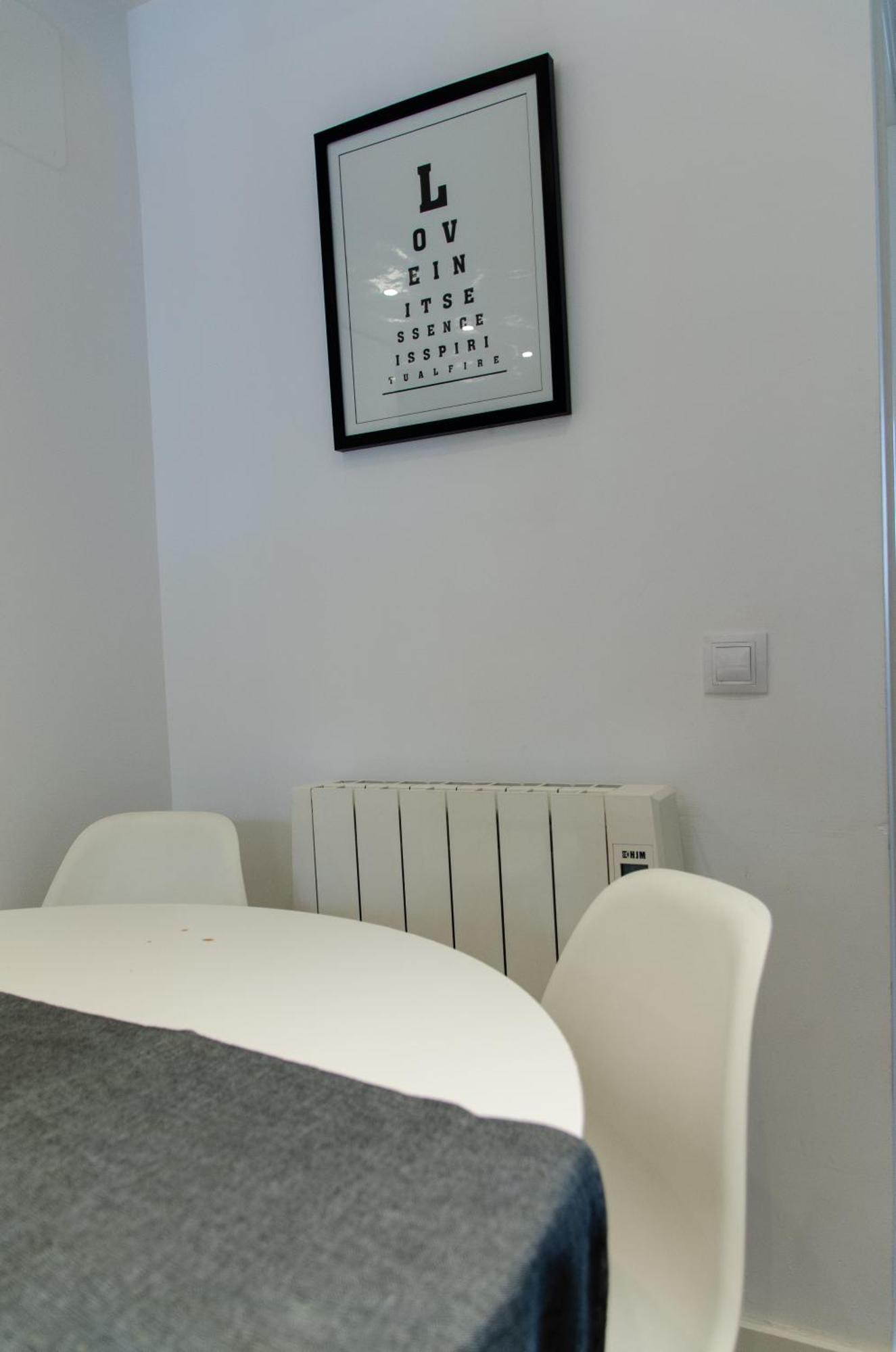 Apartamento Moderno En Triana 2 Dormitorios Y Aire Acondicionado Sevilla Kültér fotó