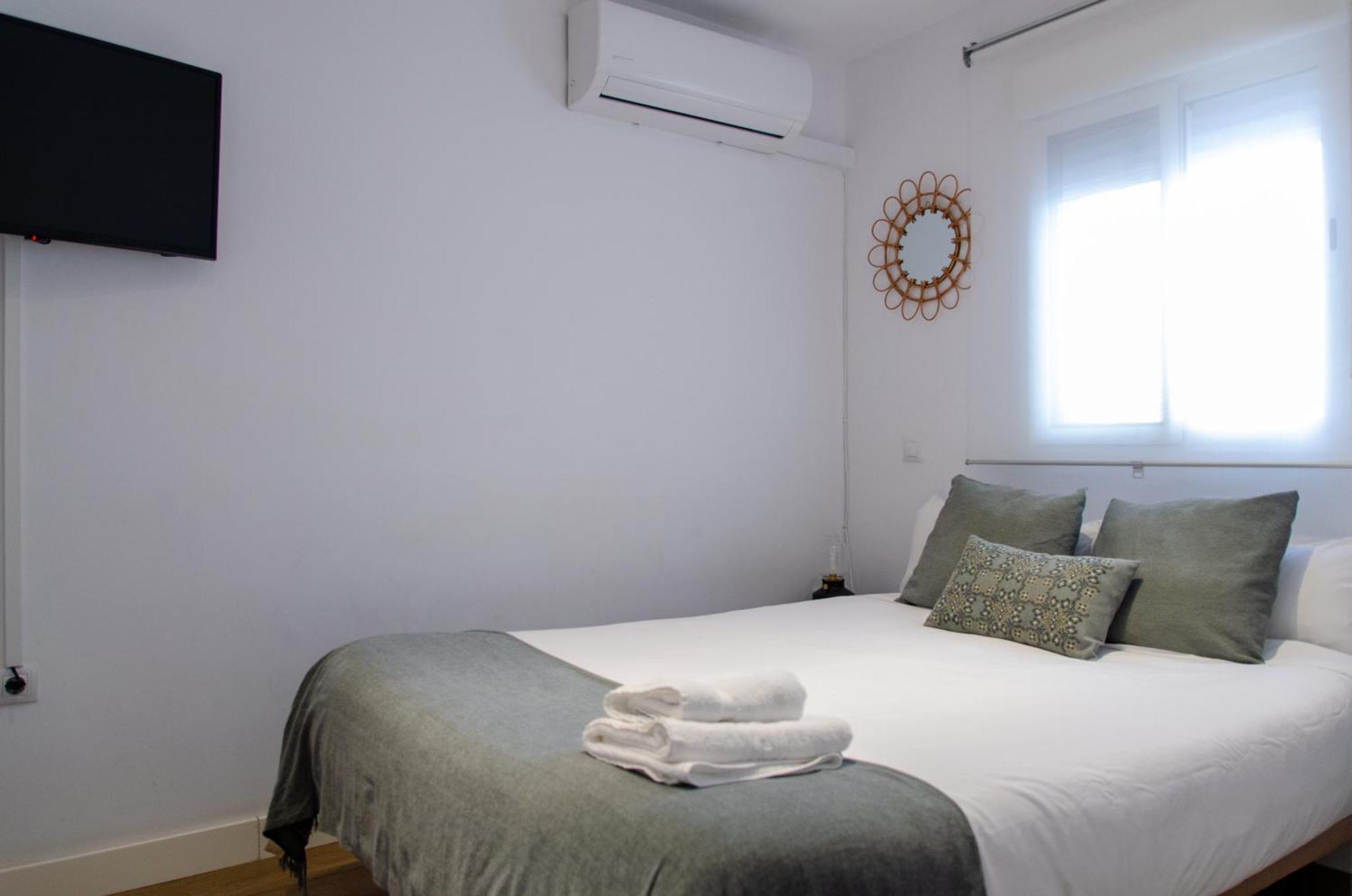 Apartamento Moderno En Triana 2 Dormitorios Y Aire Acondicionado Sevilla Kültér fotó