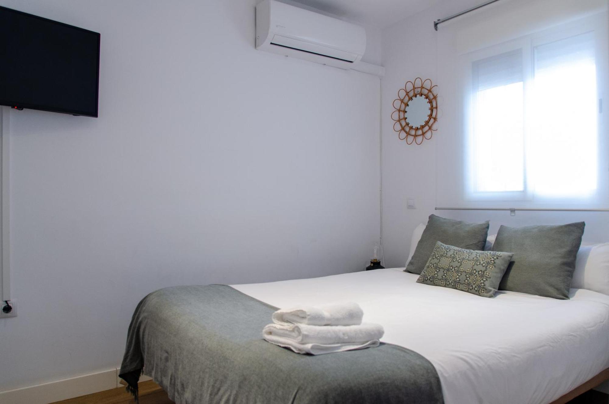 Apartamento Moderno En Triana 2 Dormitorios Y Aire Acondicionado Sevilla Kültér fotó