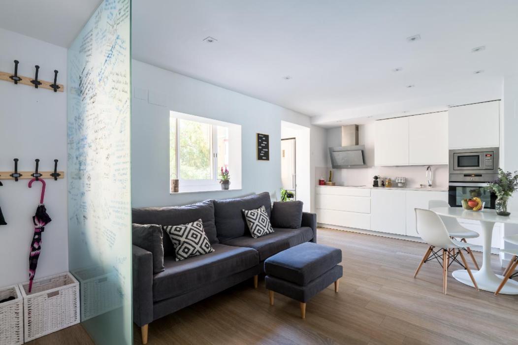 Apartamento Moderno En Triana 2 Dormitorios Y Aire Acondicionado Sevilla Kültér fotó